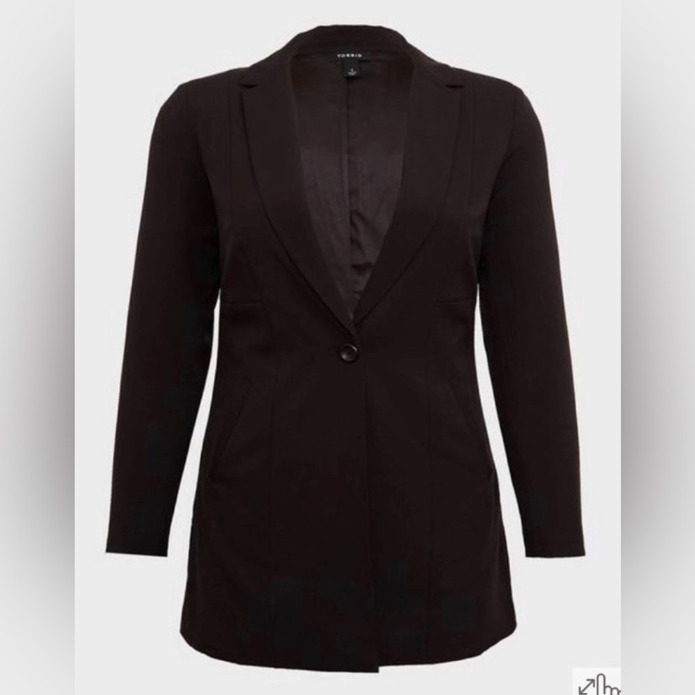 #124 - Torrid Black Studio Crepe Boyfriend Longline Blazer Jacket, Plus Size 2X